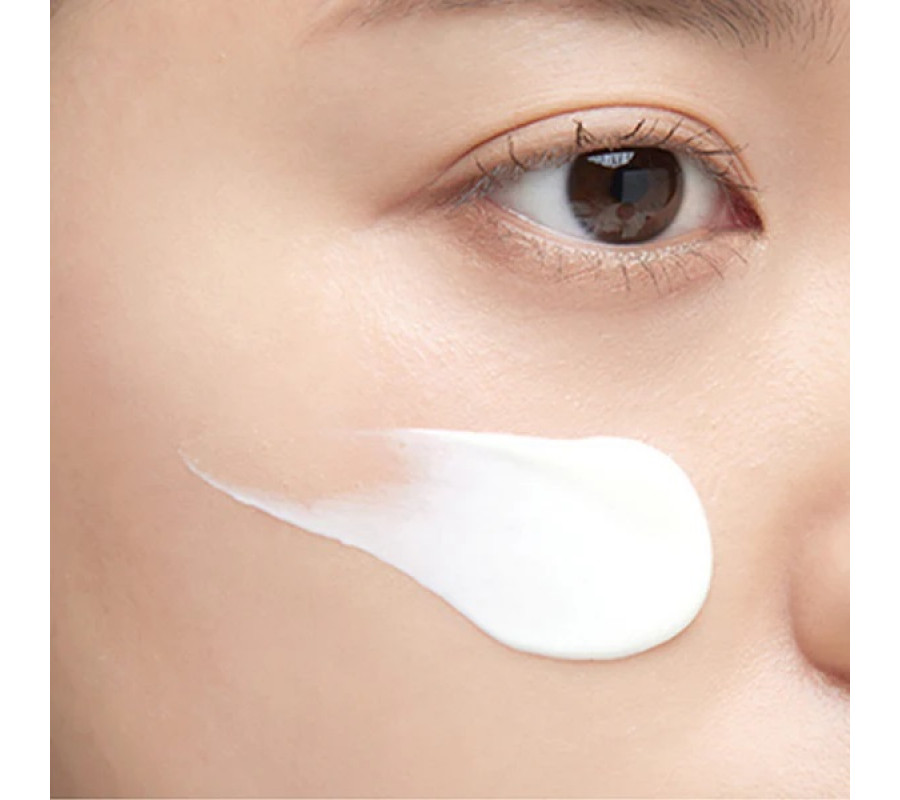 Beyond Angel Aqua Moisture Sun Cream SPF50+ PA+++ — зволожувальний сонцезахисний крем для обличчя, 50 мл