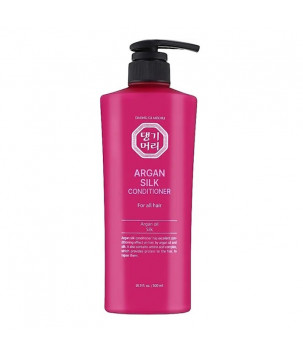 Аргановий кондиціонер з екстрактом шовку для всіх типів волосся Daeng Gi Meo Ri, 500 мл