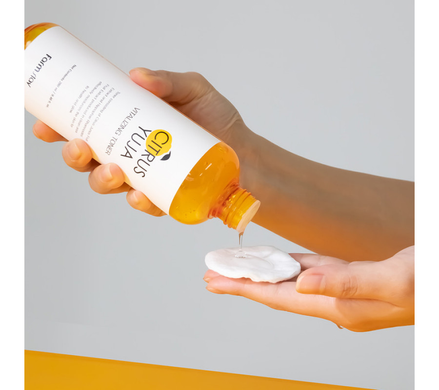 FarmStay Citrus Yuja Vitalizing Toner — тонер для обличчя з екстрактом юдзу, 280 мл