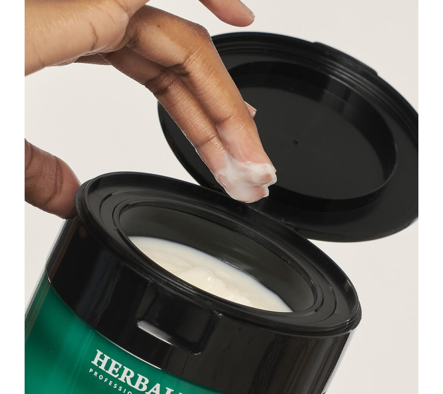 La’dor Herbalism Treatment — маска для волос с травяными экстрактами, 150 мл