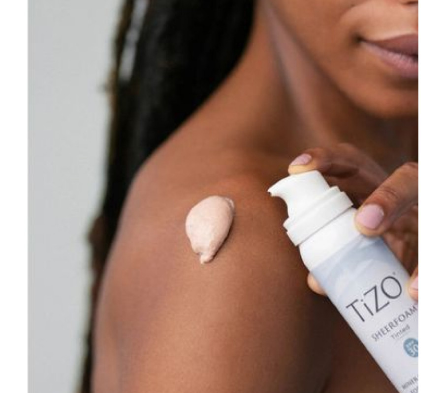 Пенка минеральная солнцезащитная для тела и лица с оттенком SheerFoam Body & Face Tinted SPF 30 TiZO
