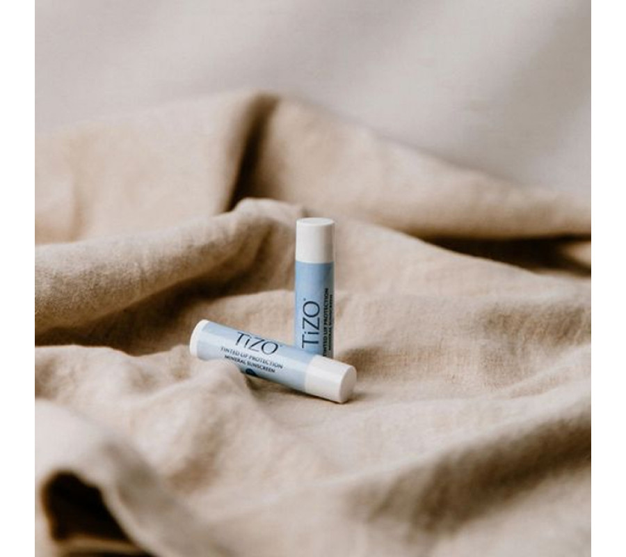 Защита от солнца для губ минеральная с оттенком Tinted Lip Protection SPF 45 TiZO, 4,5 мл