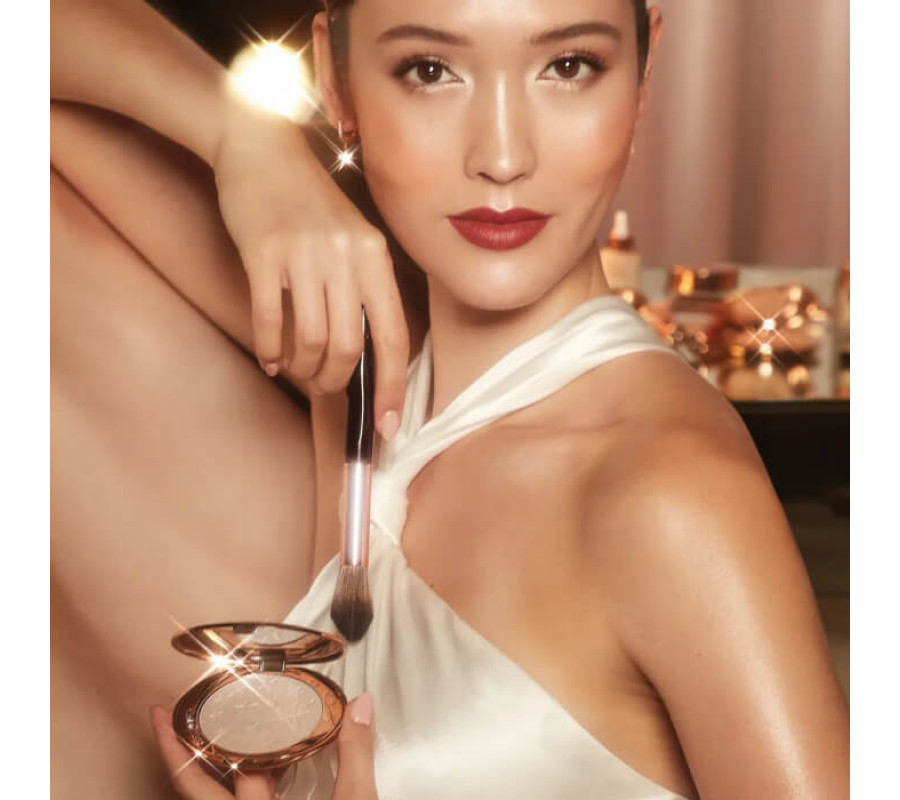 Хайлайтер Hollywood Glow Glide Face Architect Charlotte Tilbury , Moonlit Glow 7 г