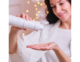 Очищувальна емульсія для обличчя з екстрактом малини Nuance Raspberry Cleansing Emulsion Christina