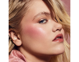 Румяна Cheeks Suede Powder Blush Fenty Beauty,  № 09 Tutu Turnt 4 г