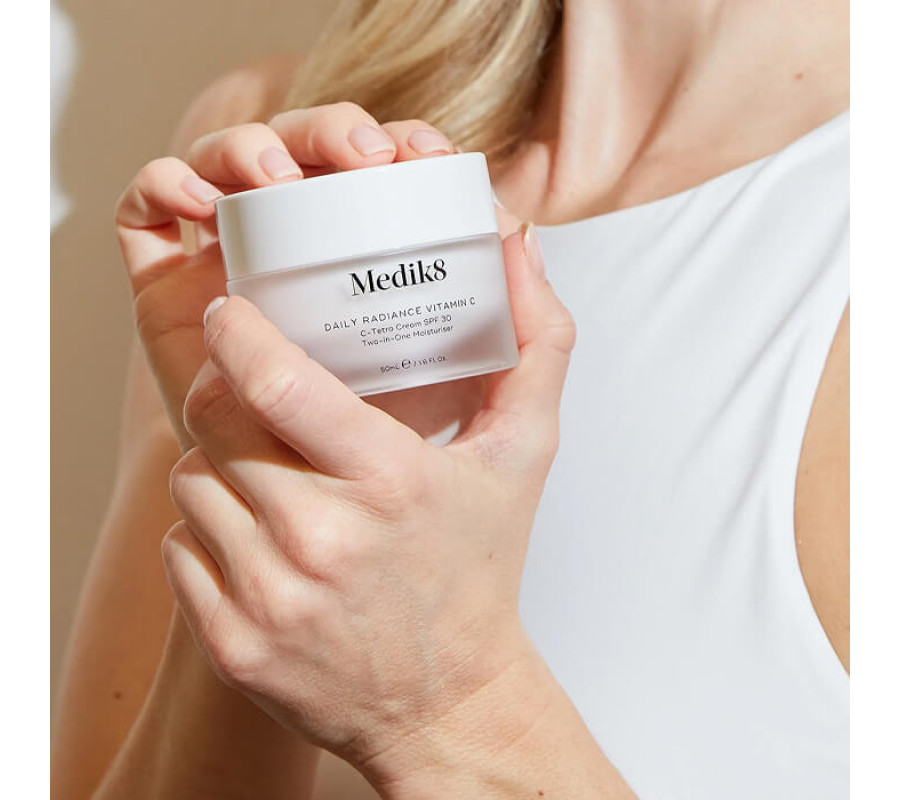 Денний крем з вітаміном С Daily Radiance Vitamin C spf 30 Medik8, 50 мл