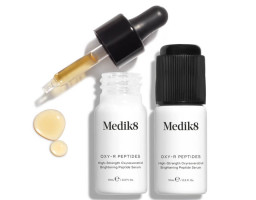 Пептидна сироватка для обличчя проти пігментації Oxy-R Peptides Medik8, 2x10 мл