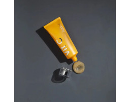 Скраб з ферментами папайї та вітаміном C Vit C Papaya Enzyme Scrub Vitamin C Rodial, 70 мл