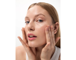 Незмивна сироватка-пілінг з молочною кислотою Gentle Peel Lactic Acid Serum Who Cares, 30 мл