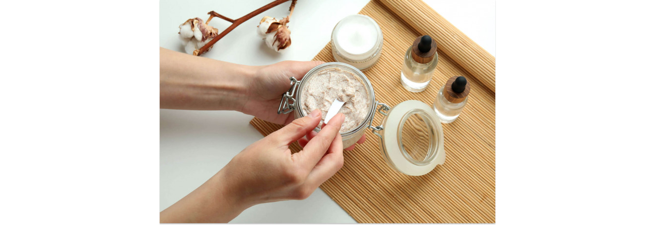 Як користуватися скрабом для тіла, обличчя і голови восени: корисні лайфхаки