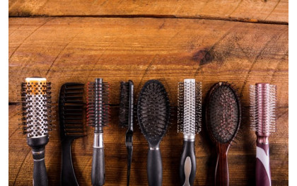 Види гребінців: як вибрати під свій тип волосся