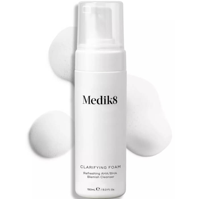 Очищающая пенка для жирной проблемной кожи Clarifying Foam Medik8, 150 мл
